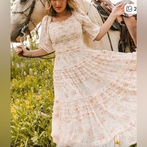 Ivy City Co Cream Aniston dress EUC